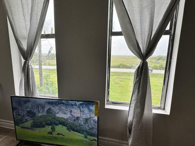 2125 Fairway Drive, Angleton, TX 77515