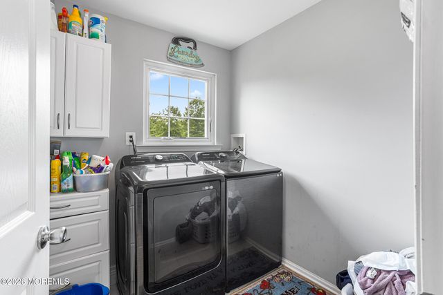 1 Treeview Lane, Cliffwood, NJ 07721