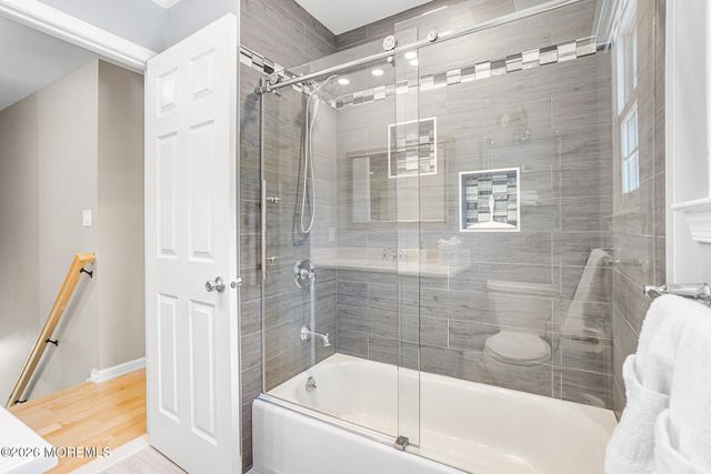 1 Treeview Lane, Cliffwood, NJ 07721