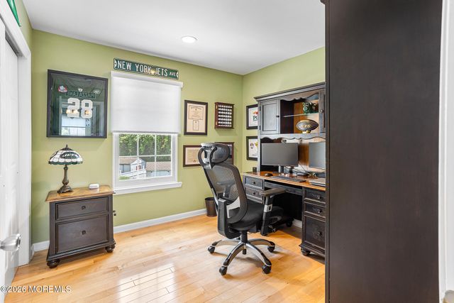 1 Treeview Lane, Cliffwood, NJ 07721