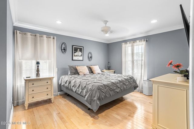 1 Treeview Lane, Cliffwood, NJ 07721