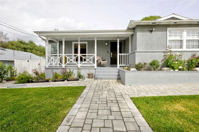 6911 Valmont Street, Tujunga, CA 91042