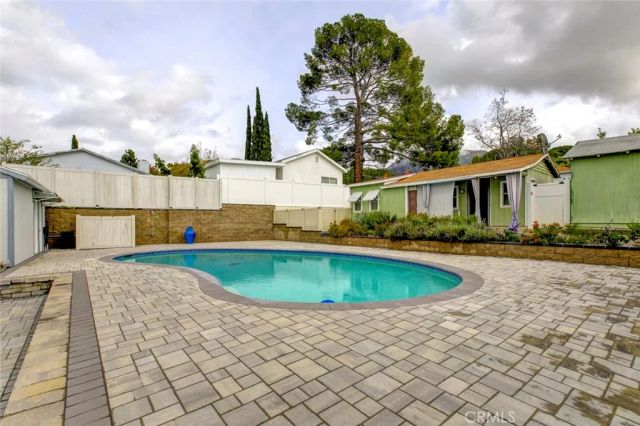 6911 Valmont Street, Tujunga, CA 91042