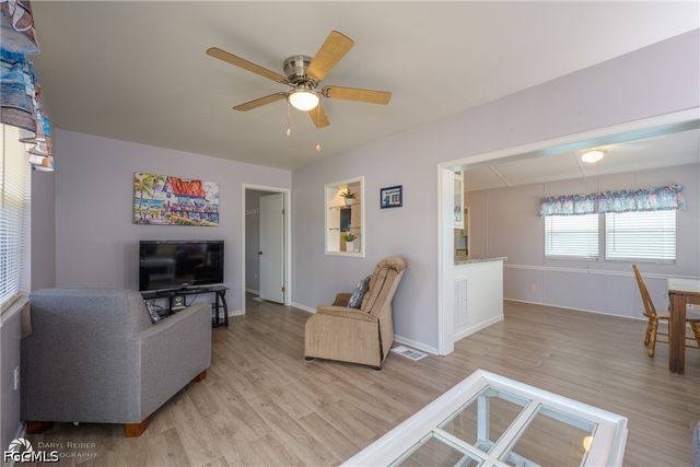 11089 Sunglow LN, Fort Myers, FL 33908