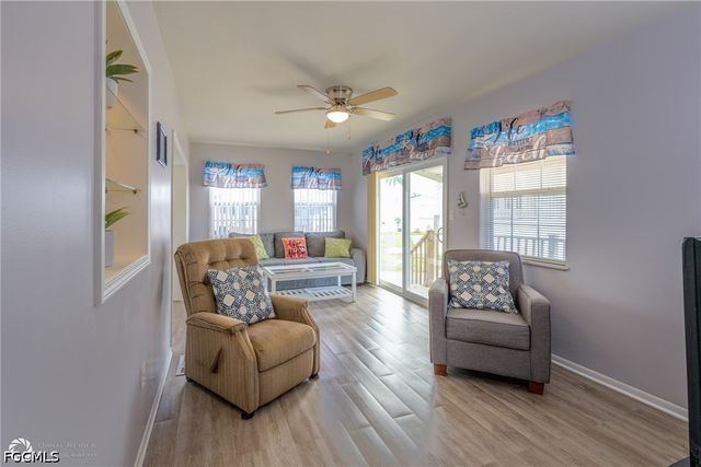 11089 Sunglow LN, Fort Myers, FL 33908