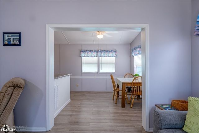 11089 Sunglow LN, Fort Myers, FL 33908