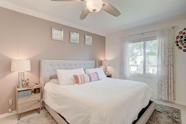 109 Fox Meadow Run, Jupiter, FL 33458