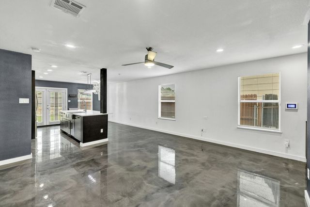 1401 Sierra Estate Trail, Fort Worth, TX 76119