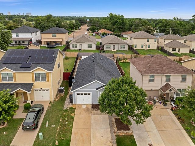 1401 Sierra Estate Trail, Fort Worth, TX 76119