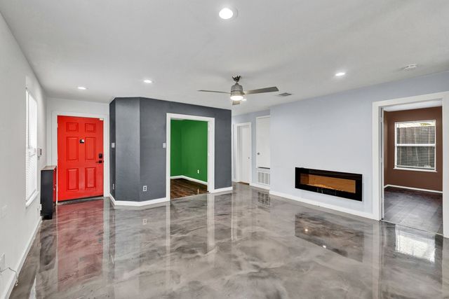 1401 Sierra Estate Trail, Fort Worth, TX 76119