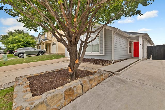 1401 Sierra Estate Trail, Fort Worth, TX 76119