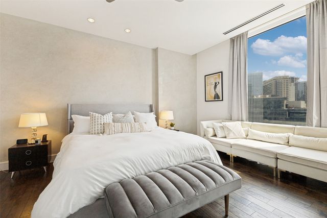 2408 Victory Park Lane 1035, Dallas, TX 75219