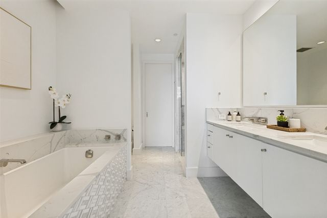 2408 Victory Park Lane 1035, Dallas, TX 75219