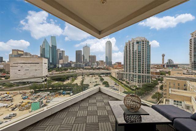 2408 Victory Park Lane 1035, Dallas, TX 75219
