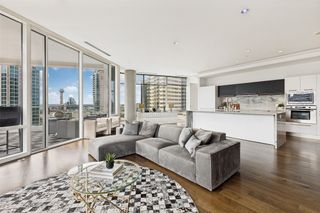 2408 Victory Park Lane 1035, Dallas, TX 75219