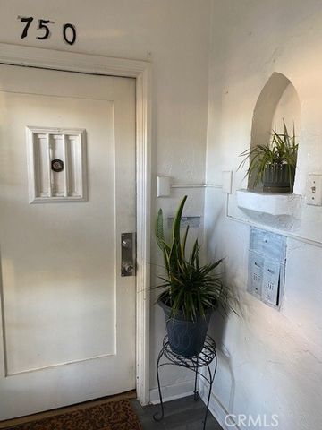 744 Walnut, Long Beach, CA 90813