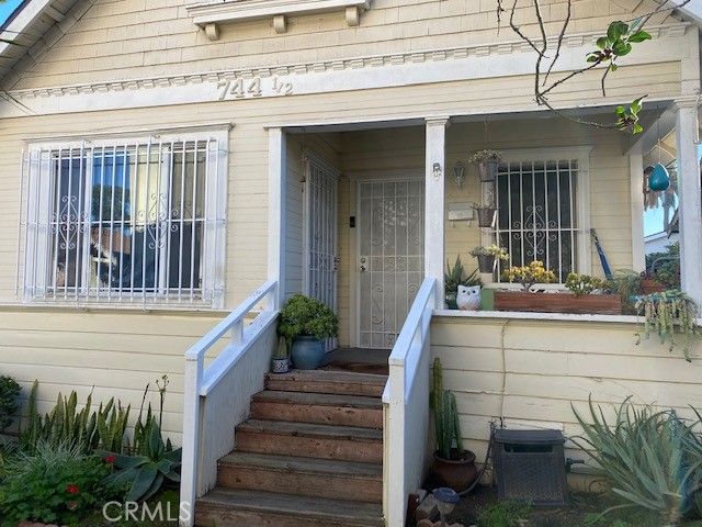 744 Walnut, Long Beach, CA 90813