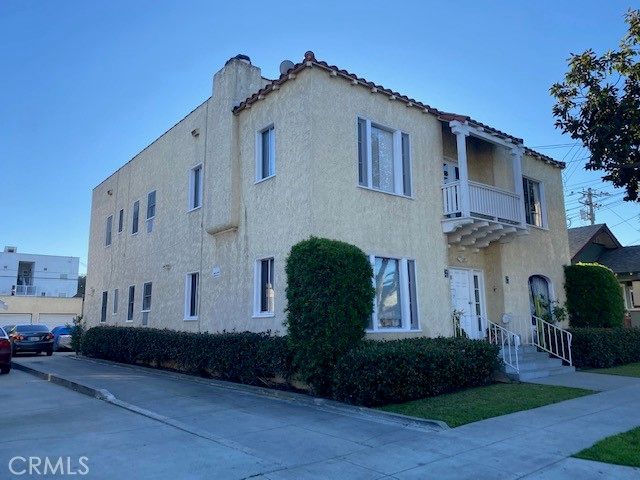 744 Walnut, Long Beach, CA 90813