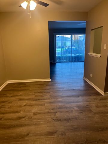 6131 S Marshall Avenue 1E, Chicago Ridge, IL 60415