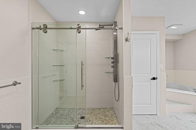 933 S 3RD ST, Philadelphia, PA 19147