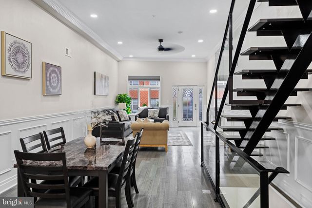 933 S 3RD ST, Philadelphia, PA 19147