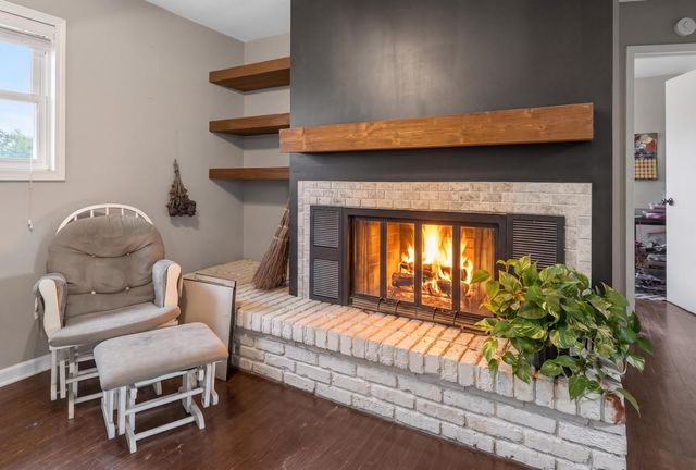 15798 SW Prairie Creek Rd, Rose Hill, KS 67133