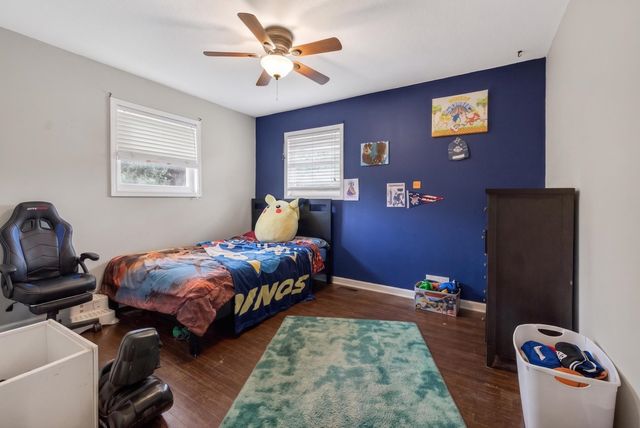 15798 SW Prairie Creek Rd, Rose Hill, KS 67133