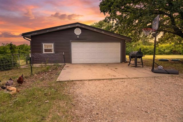 15798 SW Prairie Creek Rd, Rose Hill, KS 67133