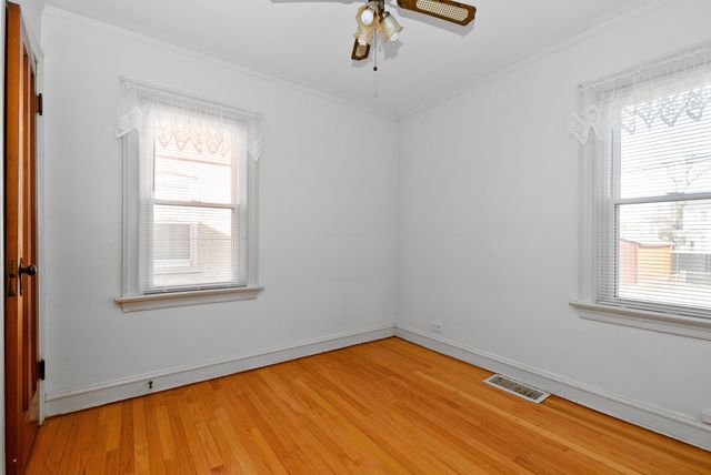 10455 S Spaulding Avenue, Chicago, IL 60655