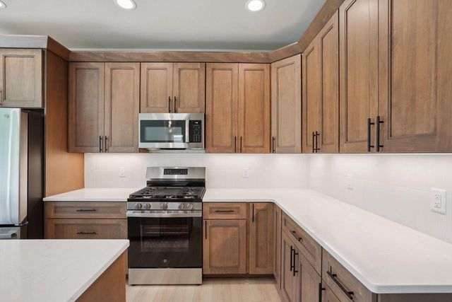 216 Cardinal Lane, Sauk City, WI 53583