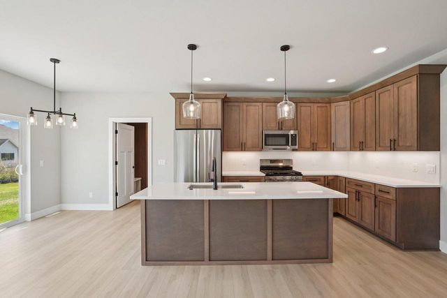 216 Cardinal Lane, Sauk City, WI 53583