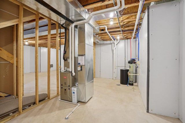 216 Cardinal Lane, Sauk City, WI 53583