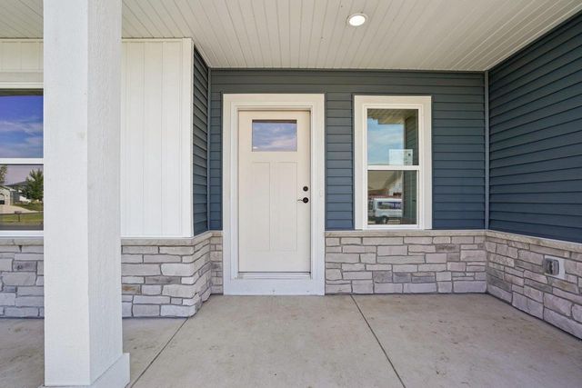 216 Cardinal Lane, Sauk City, WI 53583