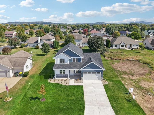 216 Cardinal Lane, Sauk City, WI 53583