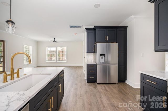 816 Walnut Avenue, Charlotte, NC 28208