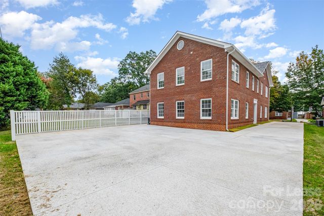 816 Walnut Avenue, Charlotte, NC 28208