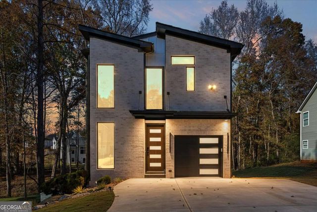 752 Crystal Bay Road, Villa Rica, GA 30180