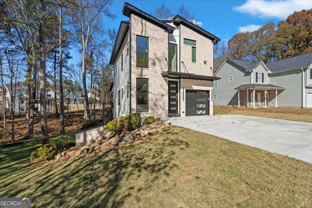 752 Crystal Bay Road, Villa Rica, GA 30180