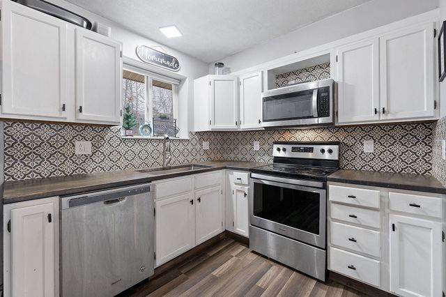 541 SW 3rd Street, Madras, OR 97741