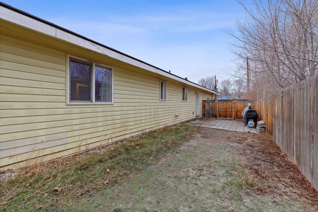 541 SW 3rd Street, Madras, OR 97741