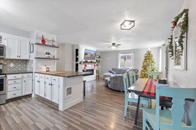 541 SW 3rd Street, Madras, OR 97741