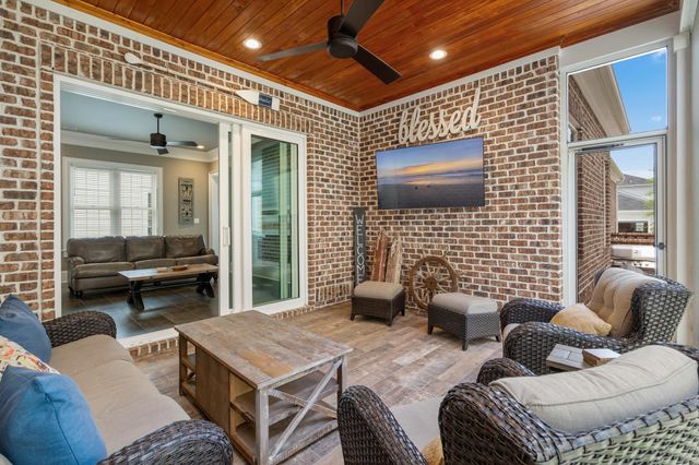 311 West Palms Dr., Myrtle Beach, SC 29579