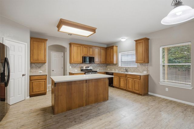 2302 Brookhollow TER, Georgetown, TX 78626