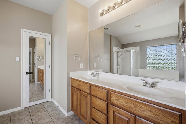 2302 Brookhollow TER, Georgetown, TX 78626