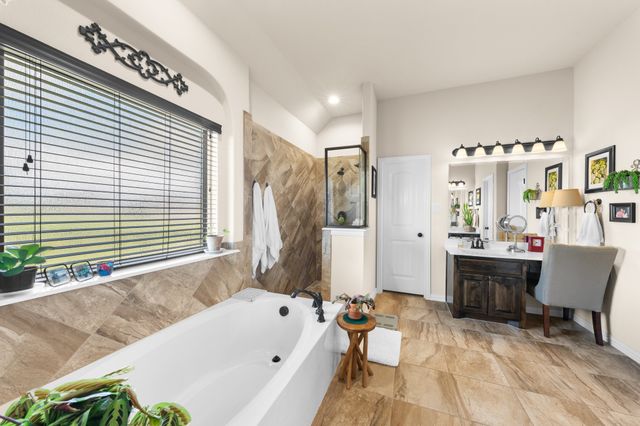 205 Blue Ridge Drive, Waxahachie, TX 75167