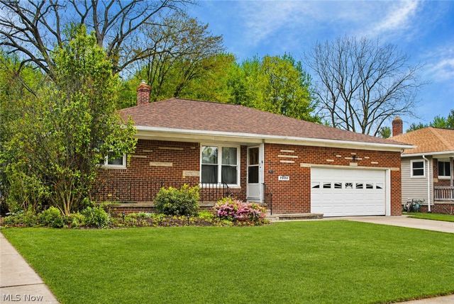 7300 Maplewood Road, Parma, OH 44130