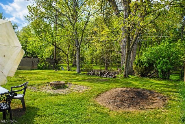 7300 Maplewood Road, Parma, OH 44130