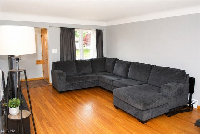 7300 Maplewood Road, Parma, OH 44130
