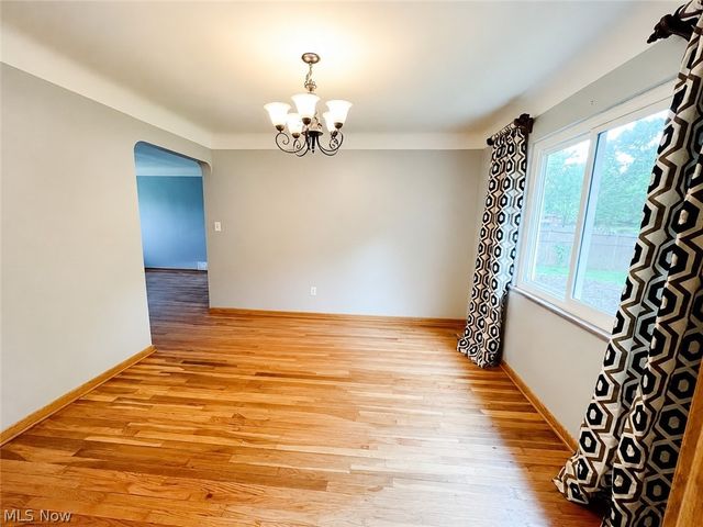 7300 Maplewood Road, Parma, OH 44130