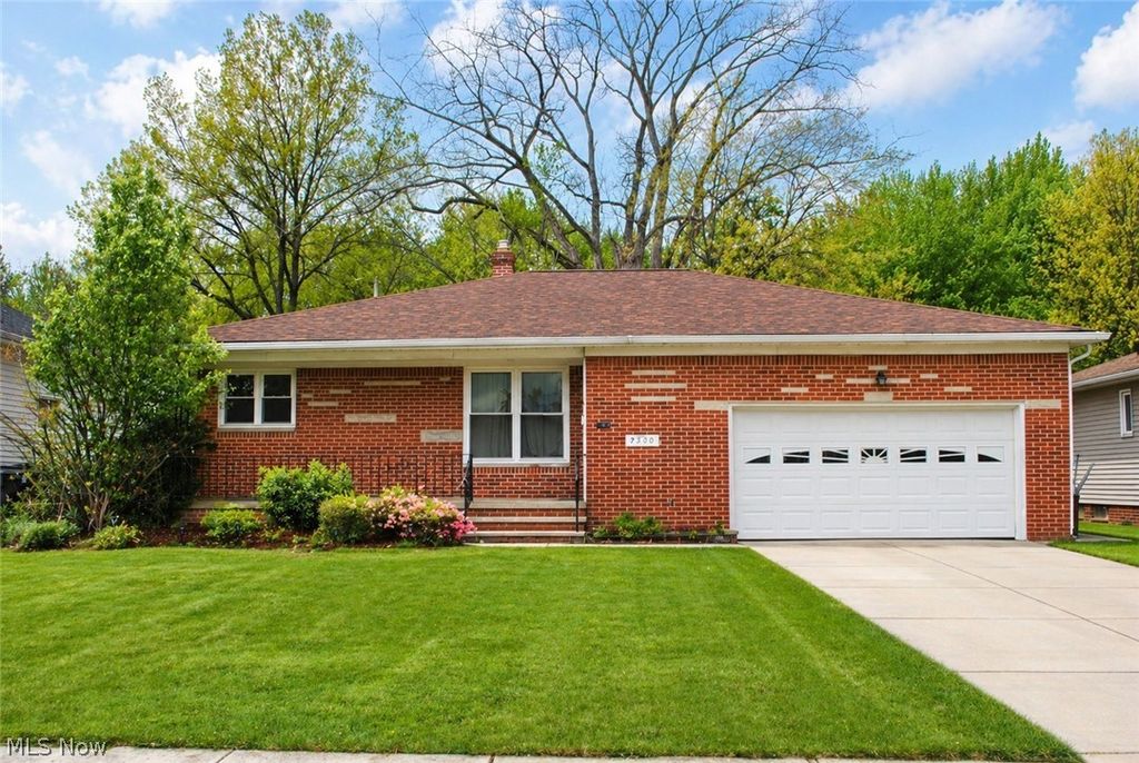 7300 Maplewood Road, Parma, OH 44130